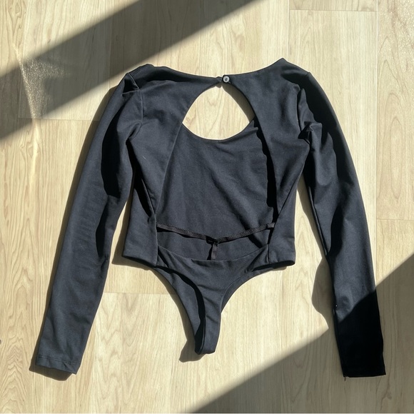 The Retreat Black Bodysuit - Picture 5 of 6